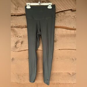 Nike Black High-Rise Performance Leggings